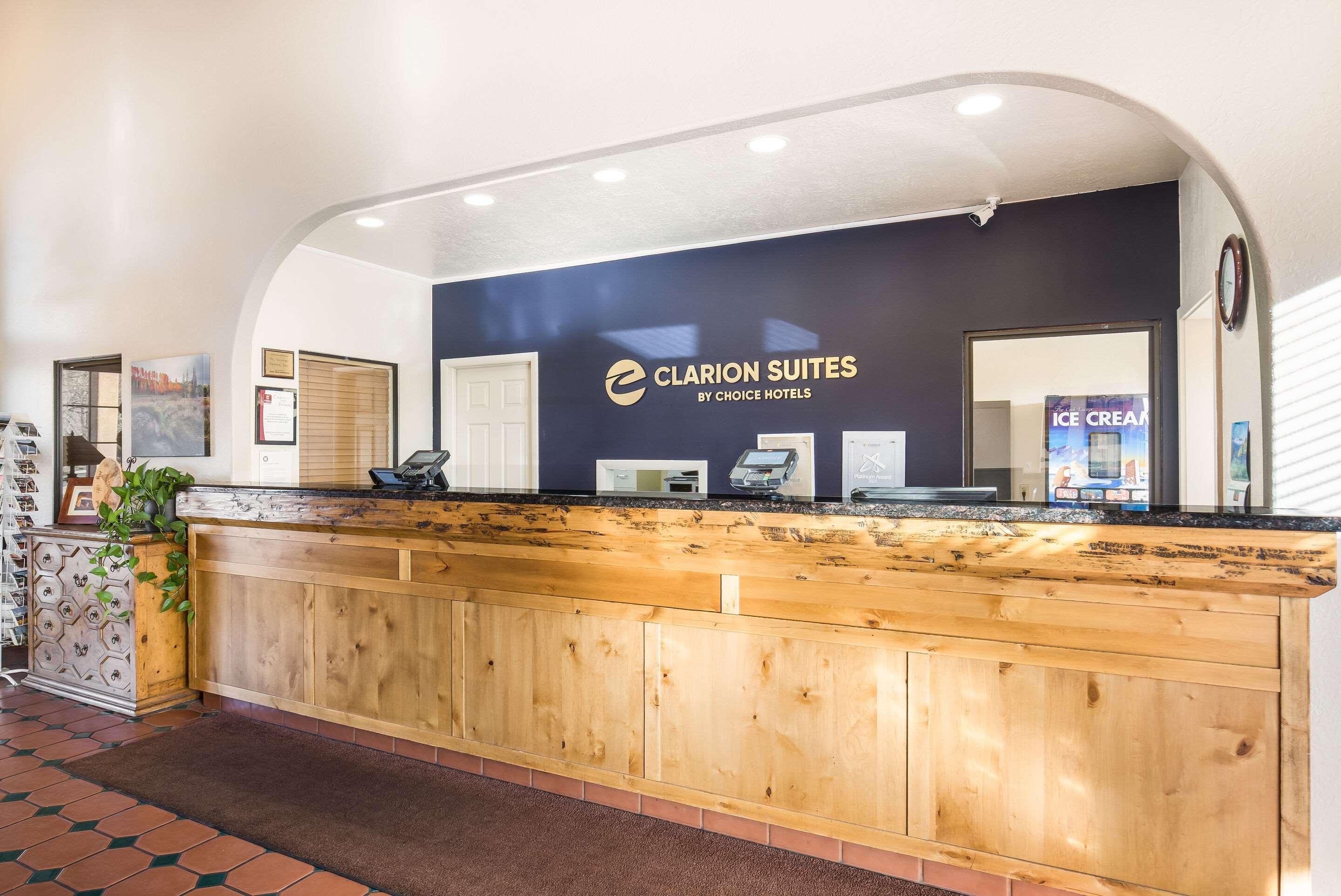 圣乔治凯隆套房酒店-会议中心区 外观 照片